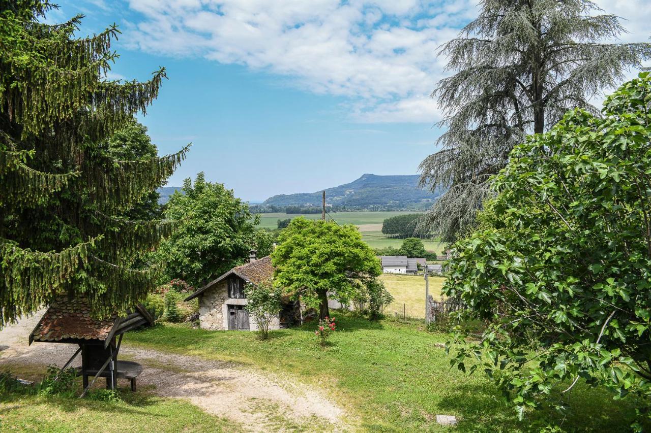 Le Gite De La Cascade Champagneux Exterior foto